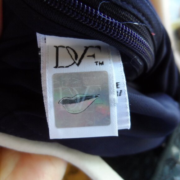 New Diane Von Furstenberg Navy Blue Multi 100% Silk Chiffon Peasant Dress Size 2 - Picture 15 of 16